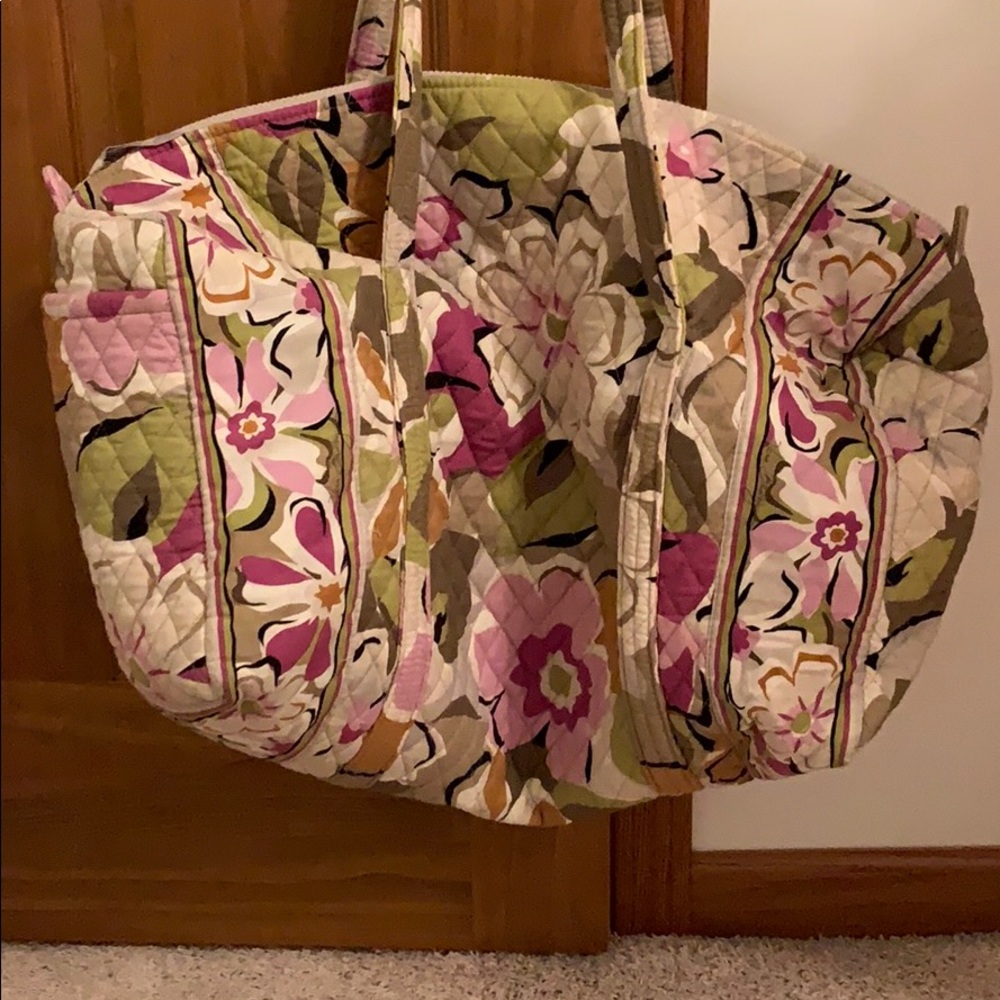 Vera Bradley weekender - Picture 4 of 7